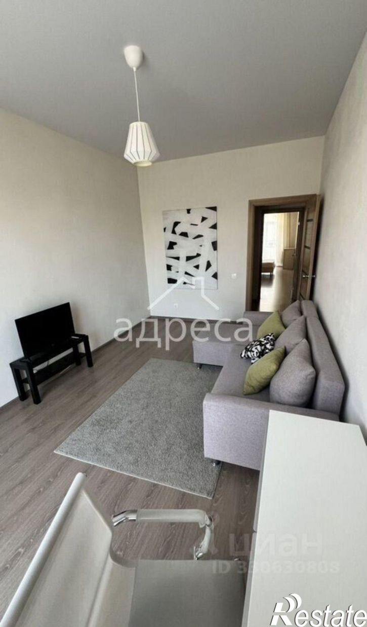 2-комн квартира пр-ка Третья, 94Н,  д. 94Н