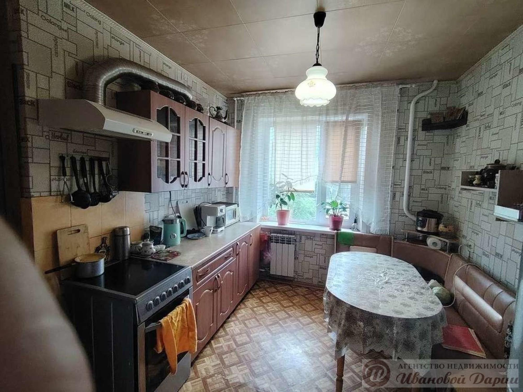 Купить комнату за 2 500 000 рублей на Молодежная улица, 13