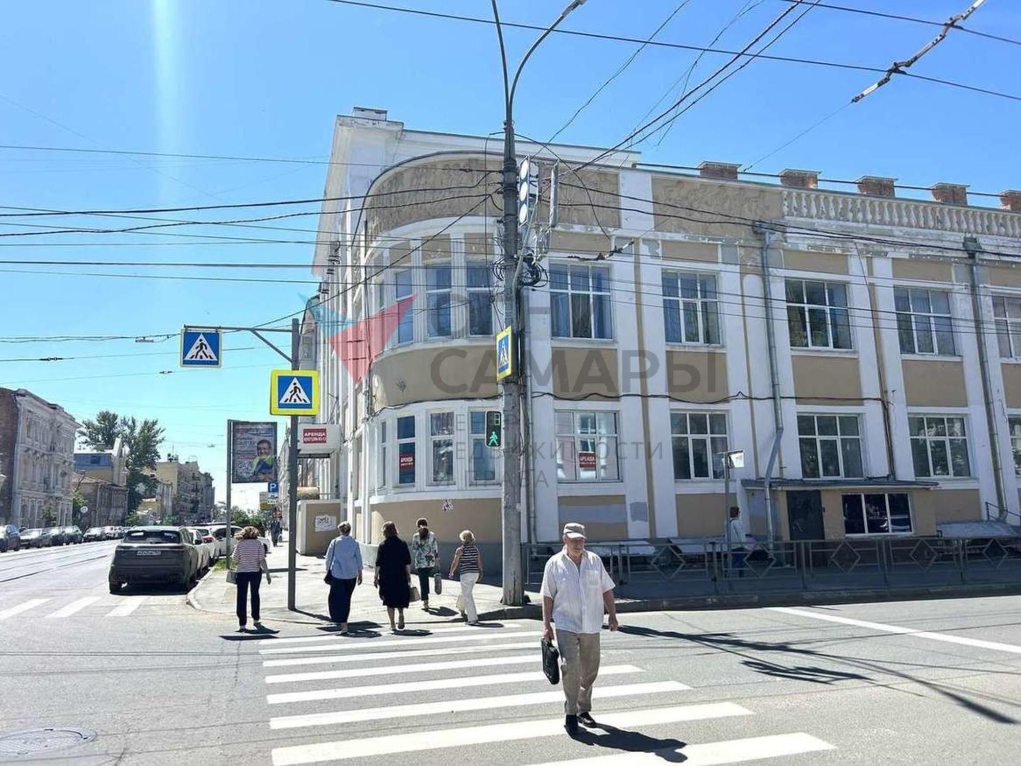 Сдать торговое помещение за 100 000 рублей на Фрунзе улица, 100