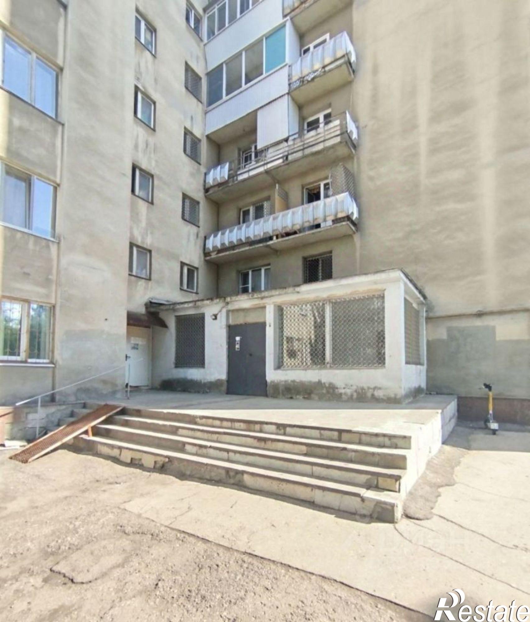 Купить комнату за 2 000 000 рублей на пр-кт Кирова, 36