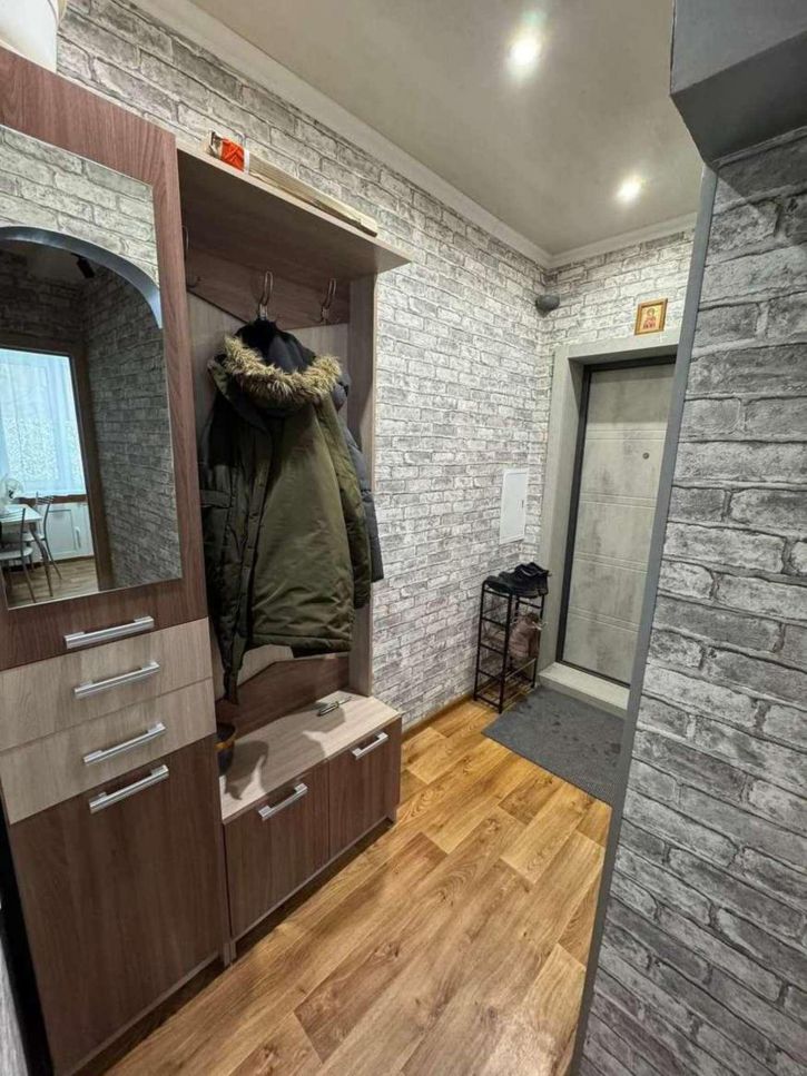 2-комн квартира Свободы улица, 7