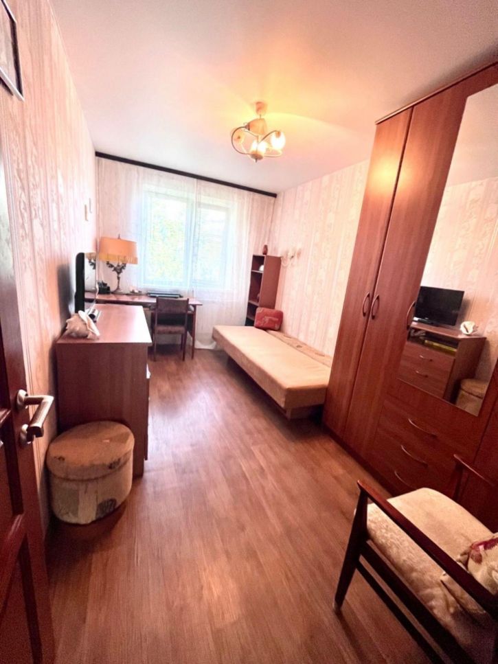 3-комн квартира Мориса Тореза улица, 4