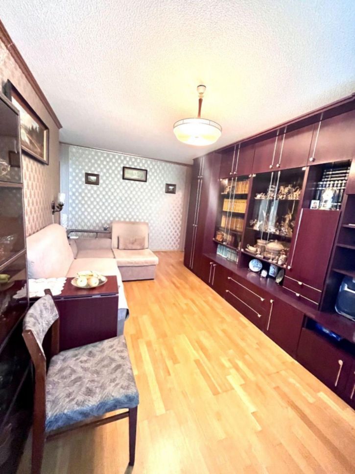 3-комн квартира Мориса Тореза улица, 4