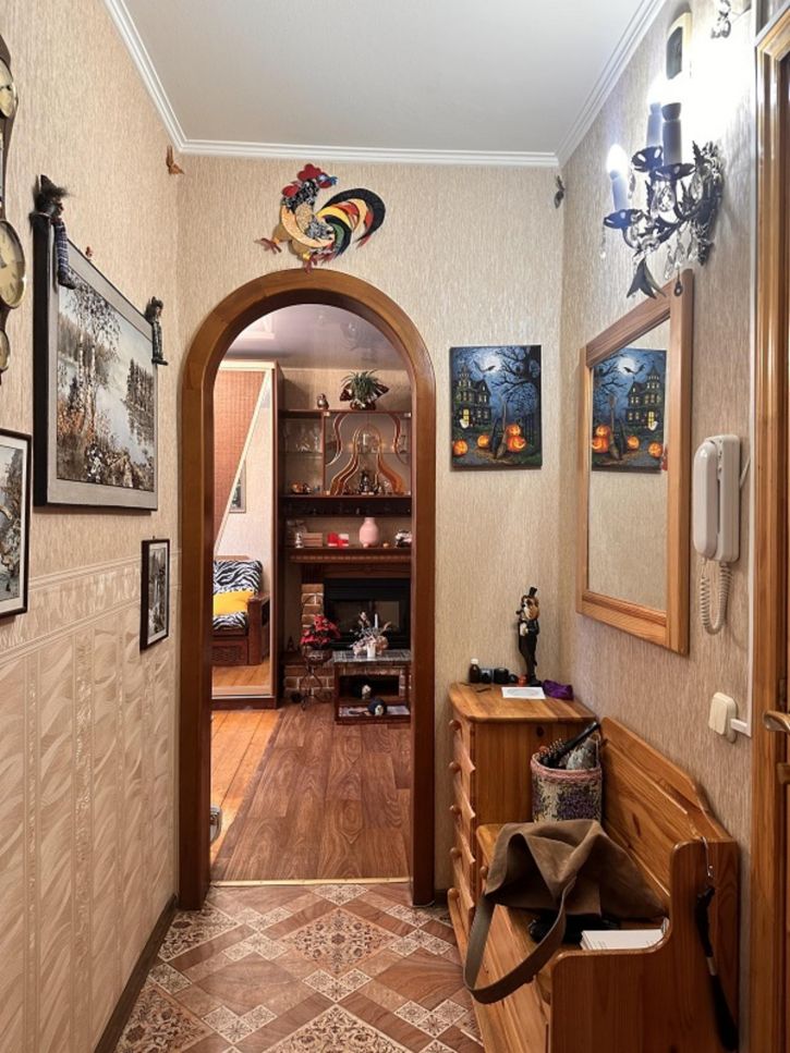 2-комн квартира Зои Космодемьянской улица, 12