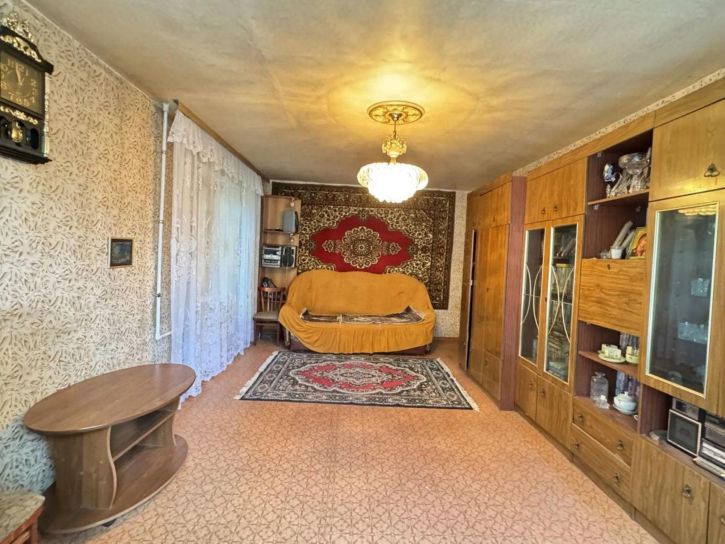 3-комн квартира Красных Коммунаров улица, 19Б