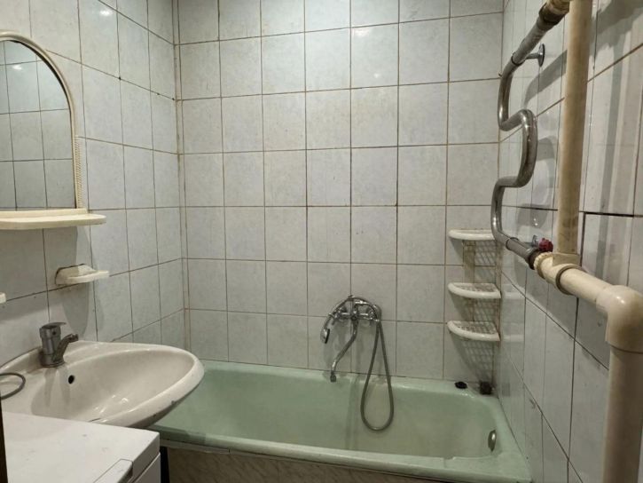 3-комн квартира Красных Коммунаров улица, 19Б