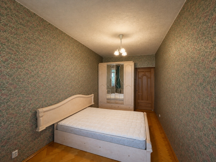 4-комн квартира Ленина проспект, 1