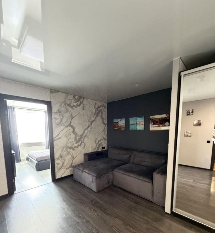 2-комн квартира Кирова улица, 322Ак6