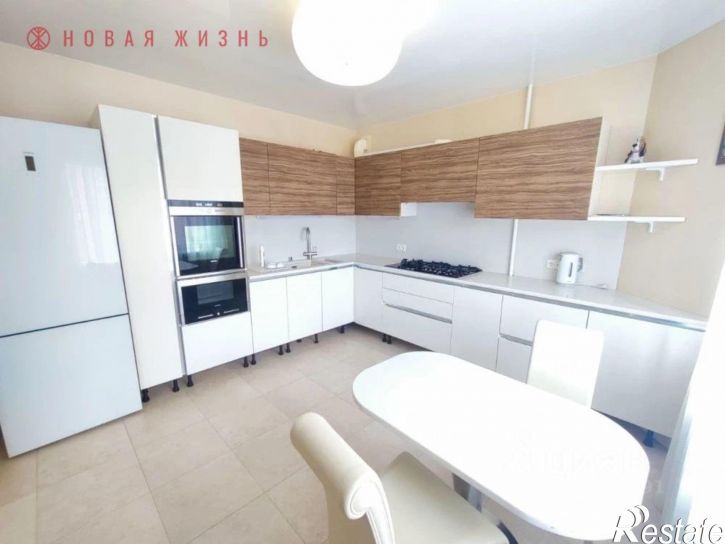 4-комн квартира ул Алексея Толстого, 26,  д. 26
