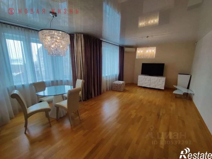 4-комн квартира ул Алексея Толстого, 26,  д. 26