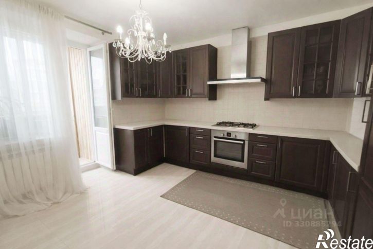 4-комн квартира улица Братьев Коростелёвых, 81,  д. 81