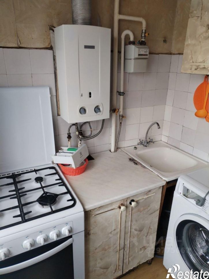 3-комн квартира улица Александра Матросова, 98,  д. 98