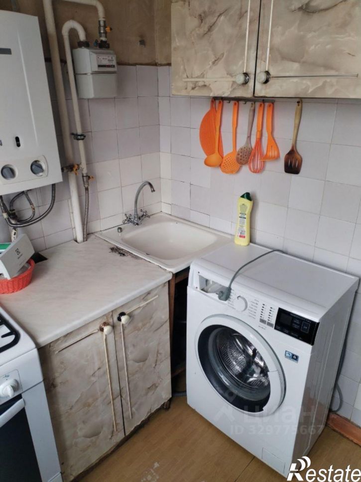3-комн квартира улица Александра Матросова, 98,  д. 98