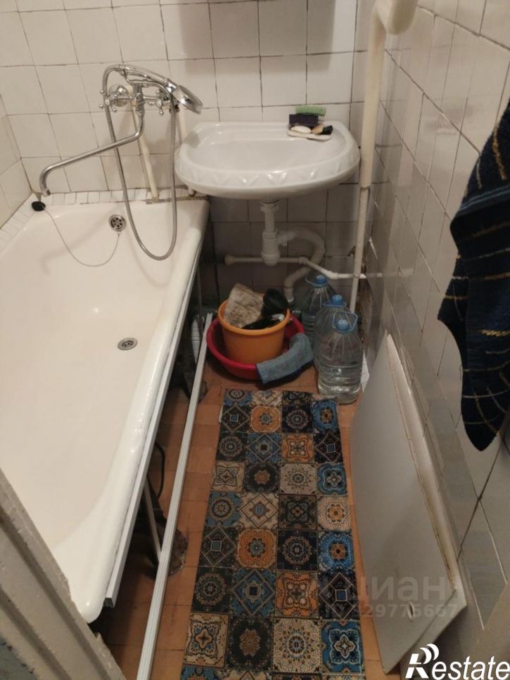 3-комн квартира улица Александра Матросова, 98,  д. 98