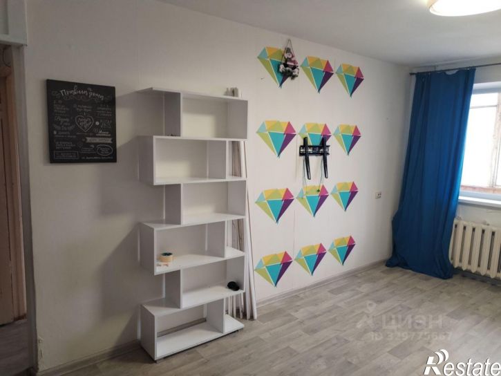3-комн квартира улица Александра Матросова, 98,  д. 98