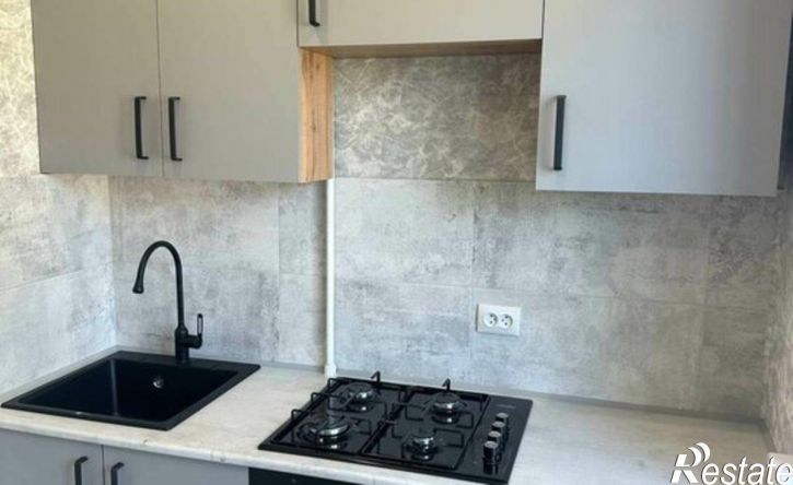 2-комн квартира проспект Карла Маркса, 376,  д. 376