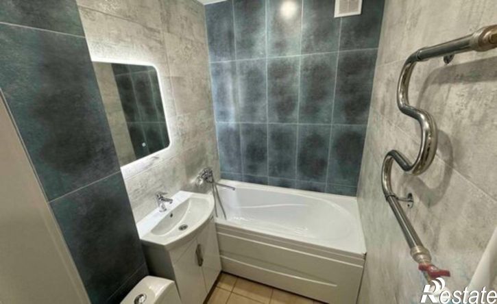 2-комн квартира проспект Карла Маркса, 376,  д. 376