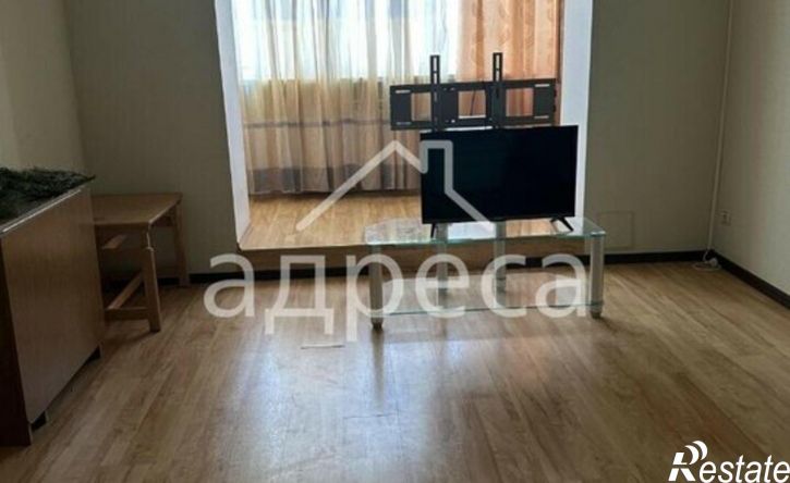 3-комн квартира ул Демократическая, 4,  д. 4