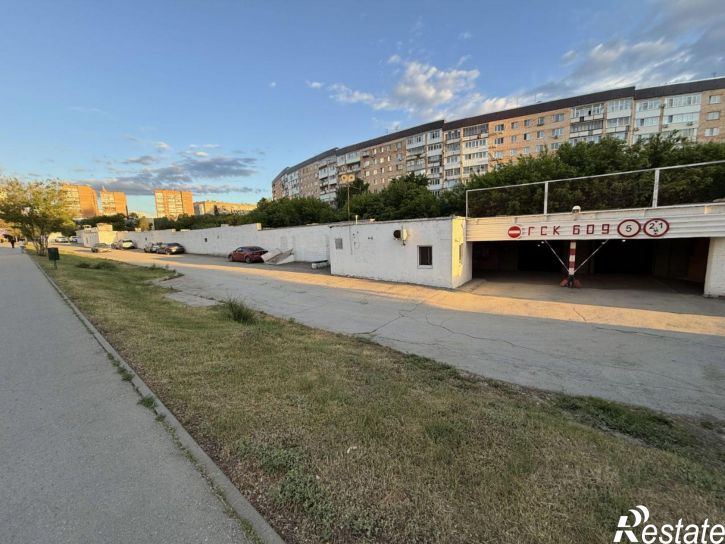 Гараж/парковка ул Ново-Садовая, 44А,  д. 44А