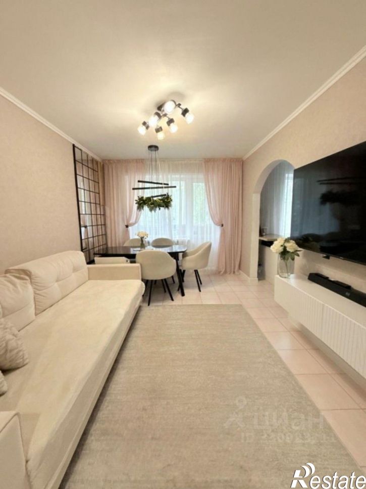 4-комн квартира улица Георгия Димитрова, 94,  д. 94
