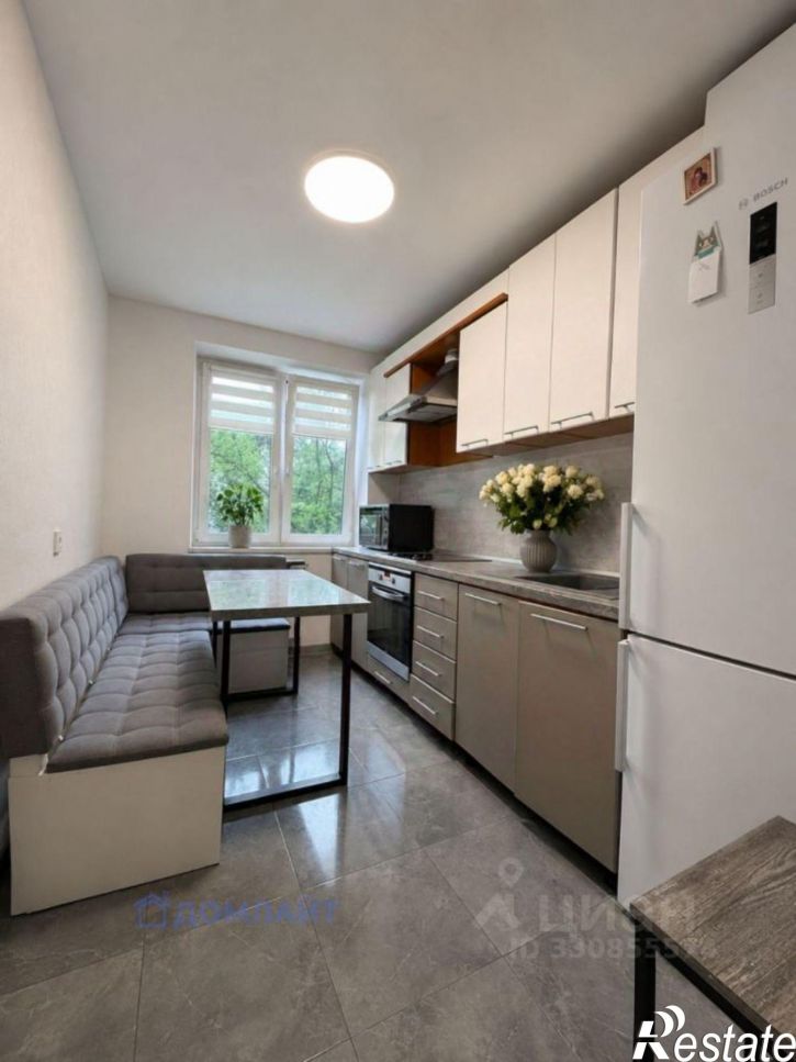 3-комн квартира Гаражная улица, 20,  д. 20