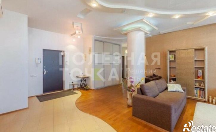 3-комн квартира ул Степана Разина, 102,  д. 102