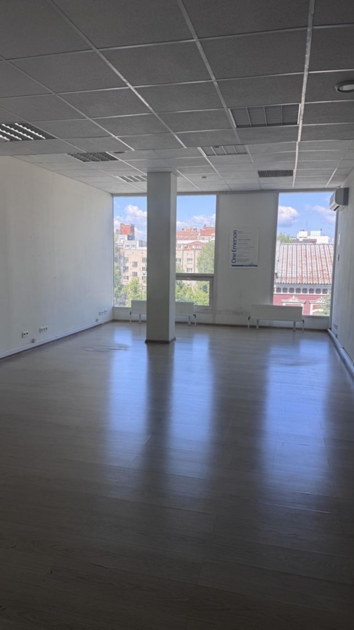 Офис Льва Толстого улица, д.123