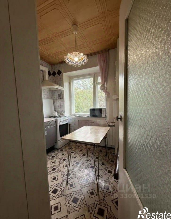 3-комн квартира улица Футболистов, 2,  д. 2