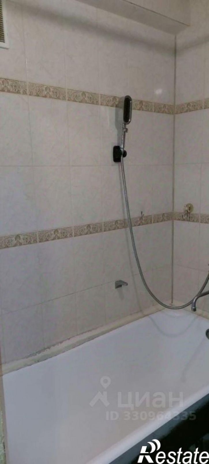 3-комн квартира ул Балаковская, 14,  д. 14