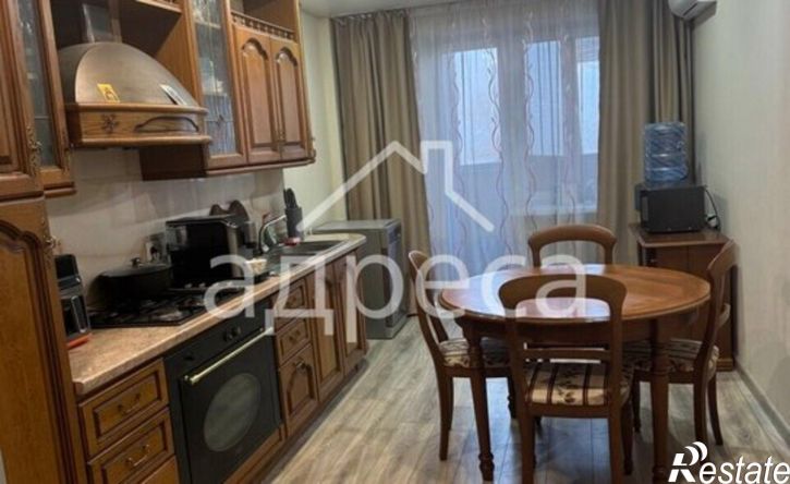 3-комн квартира ул Братьев Коростелевых, 81,  д. 81