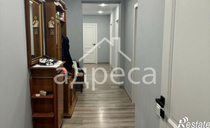 3-комн квартира ул Братьев Коростелевых, 81,  д. 81