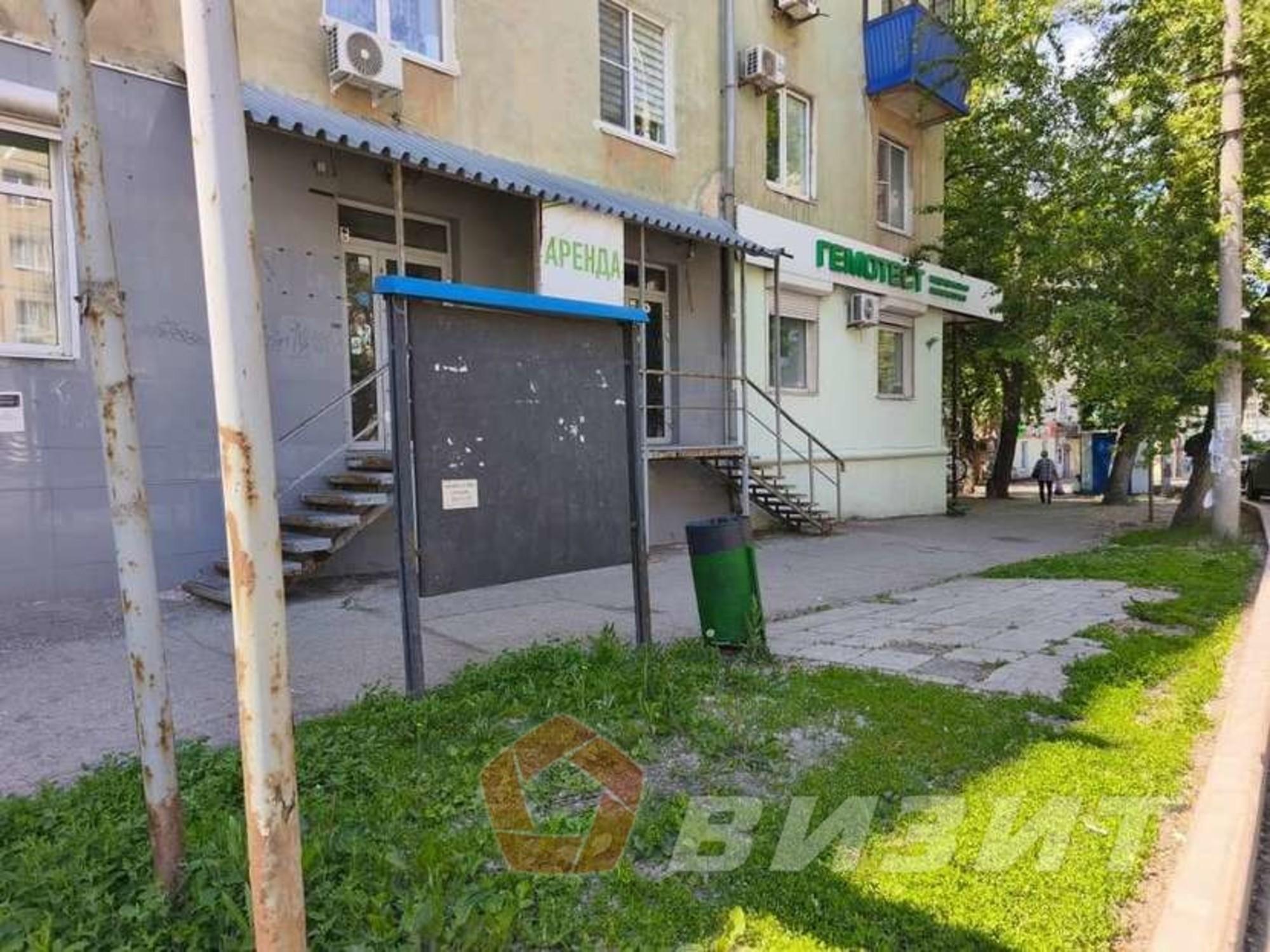 Сдать торговое помещение за 65 000 рублей на Советской Армии улица, 216