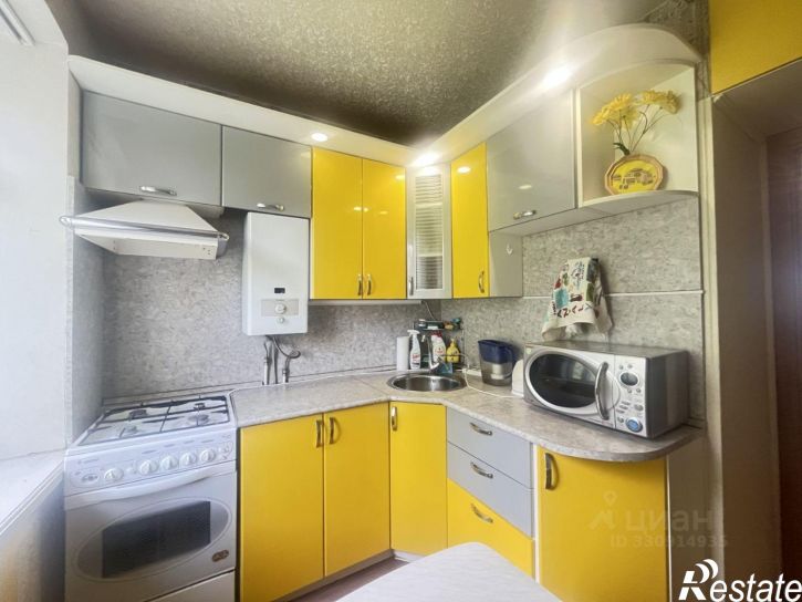 3-комн квартира 11-й кв-л, 23,  д. 23