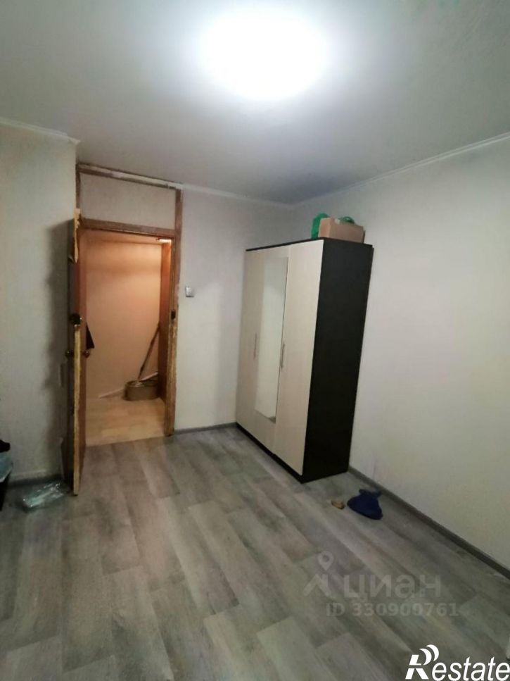 3-комн квартира Калининградская улица, 52,  д. 52