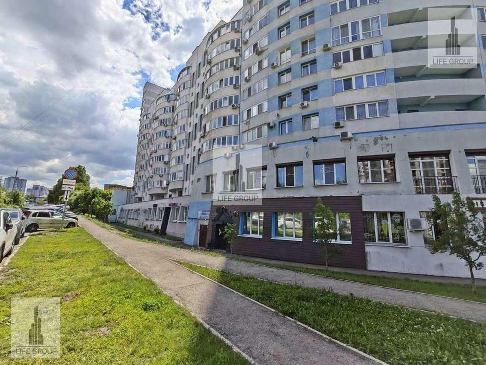 Купить торговое помещение за 19 500 000 рублей на Парковый переулок, 5
