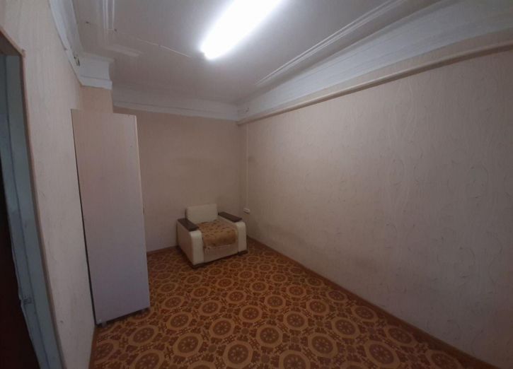 4-комн квартира Венцека улица, 31