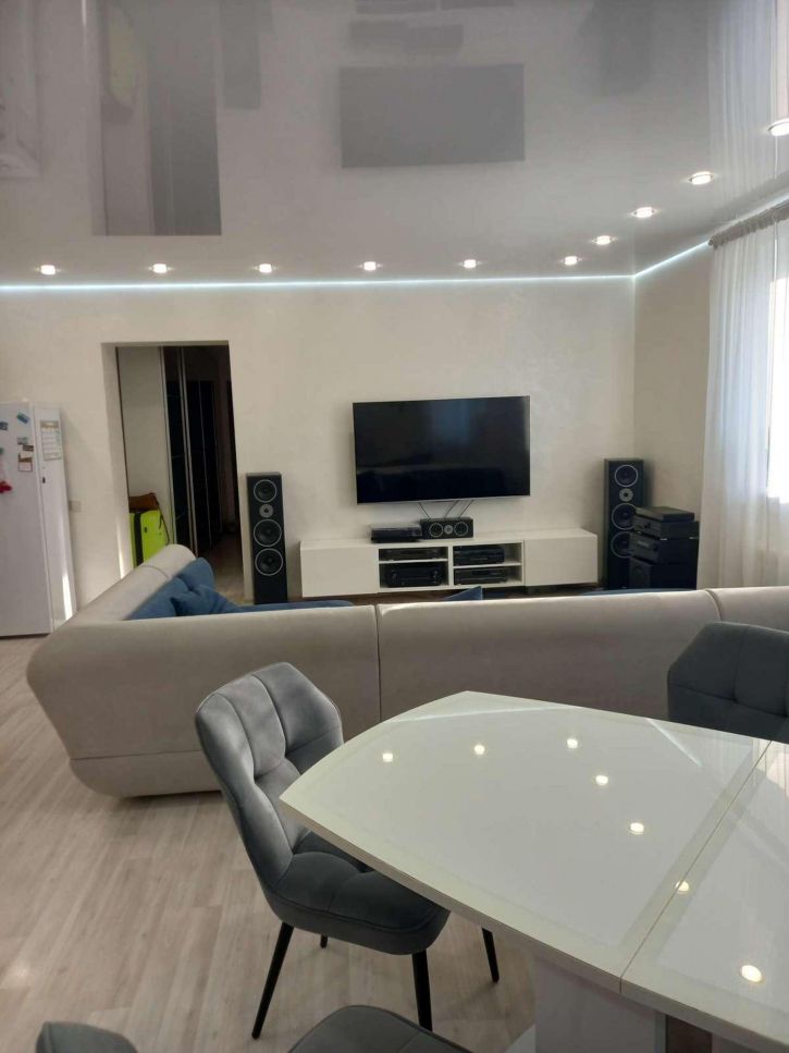 3-комн квартира Жилгородок улица, 29