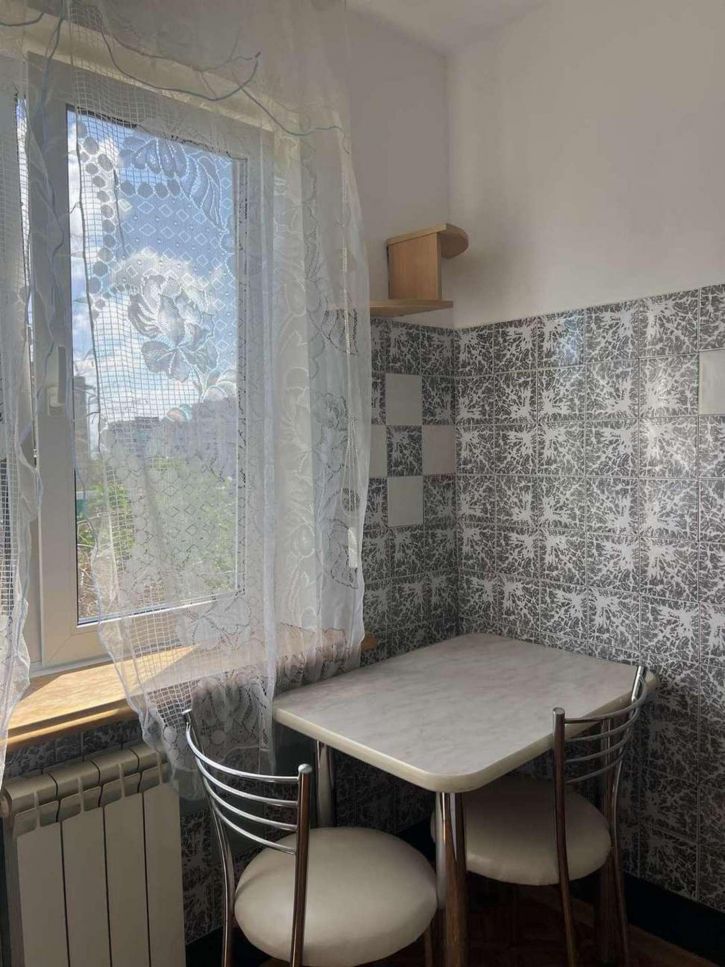 2-комн квартира Карбышева улица, 28