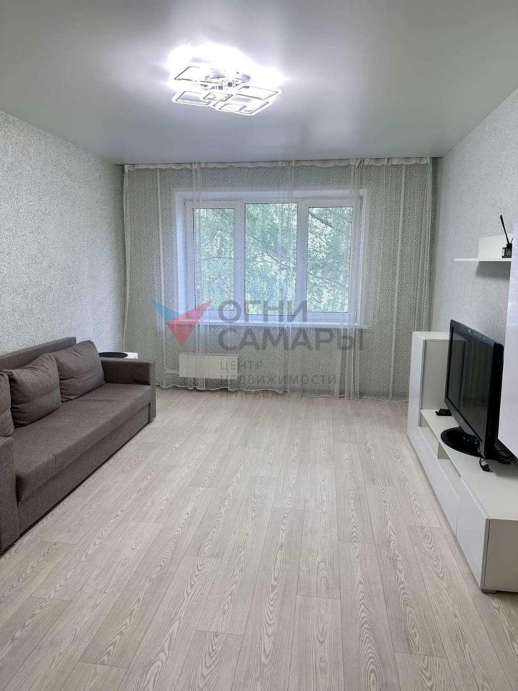 3-комн квартира Кирова проспект, 425