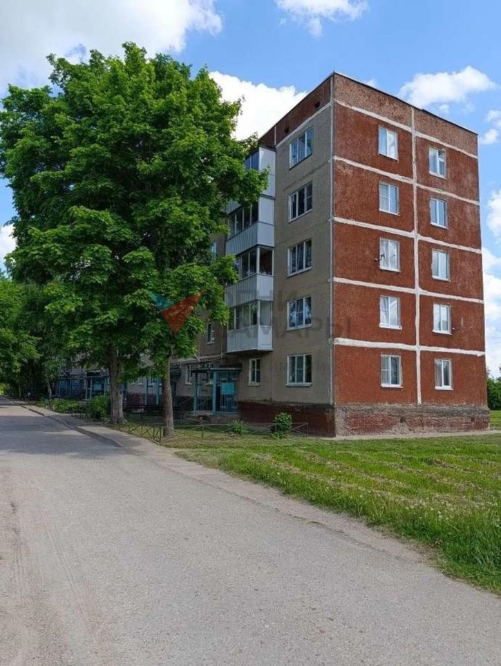 2-комн квартира Георгия Димитрова улица, 110