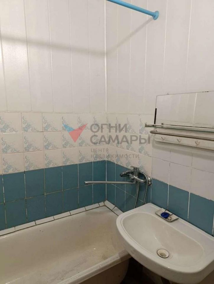2-комн квартира Георгия Димитрова улица, 110