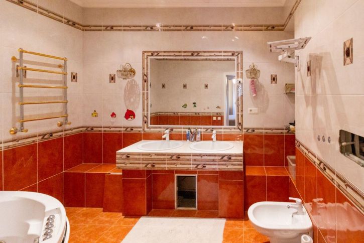 3-комн квартира Степана Разина улица, 101