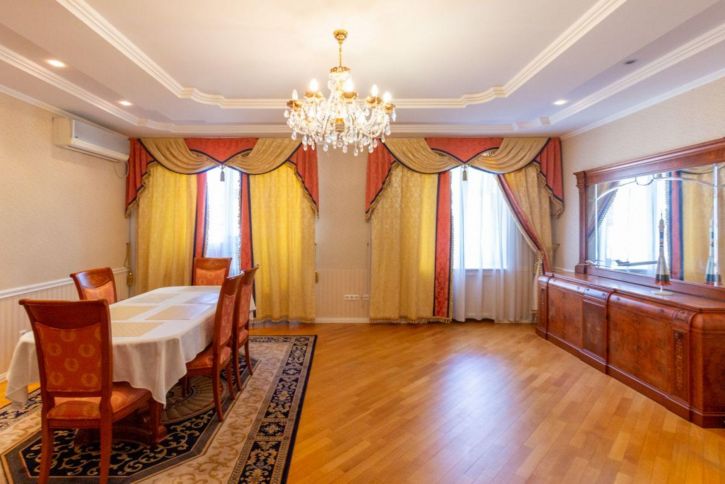 3-комн квартира Степана Разина улица, 101