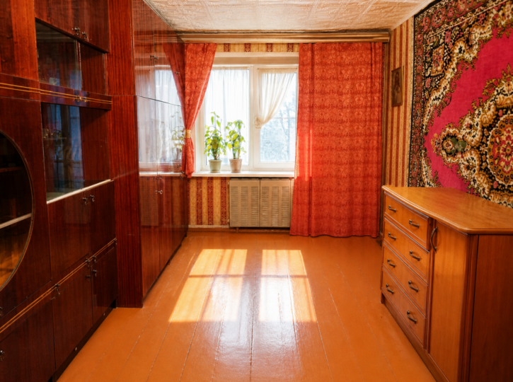 2-комн квартира Свободы улица, 228