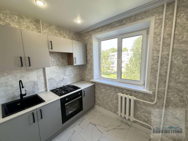 2-комн квартира Карла Маркса проспект, 376