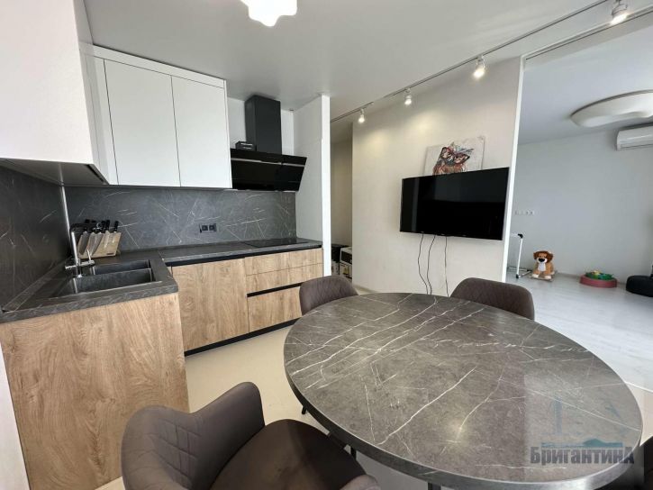 2-комн квартира Ново-Садовая улица, 106м
