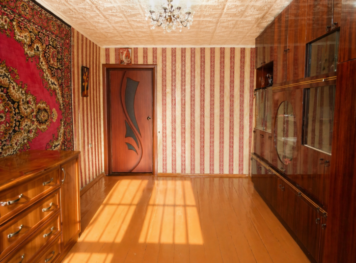 2-комн квартира Свободы улица, 228