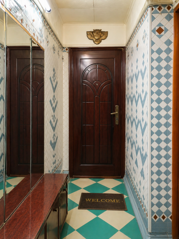 2-комн квартира Свободы улица, 228