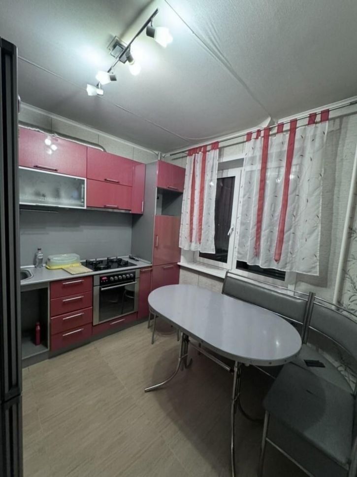 2-комн квартира Тухачевского улица, 24