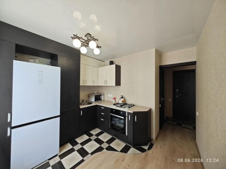 2-комн квартира Мира улица, 17